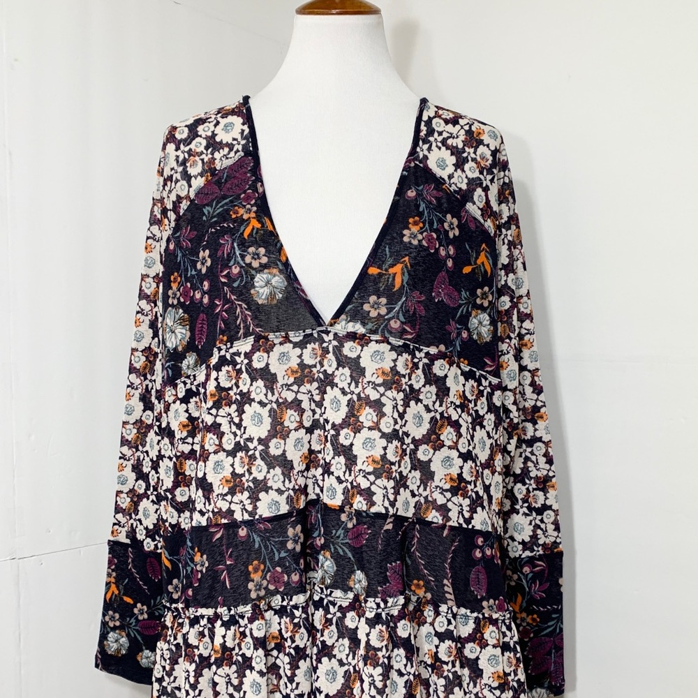 SOLD-Free People Floral Peasant Blouse - Picture 3 of 10